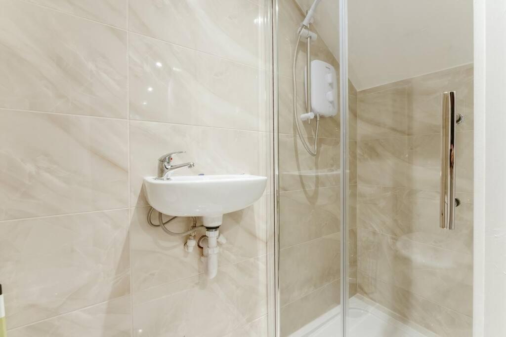 Charming Central London Kitchenette - Your Ideal Stay In The Heart Of The City 外观 照片
